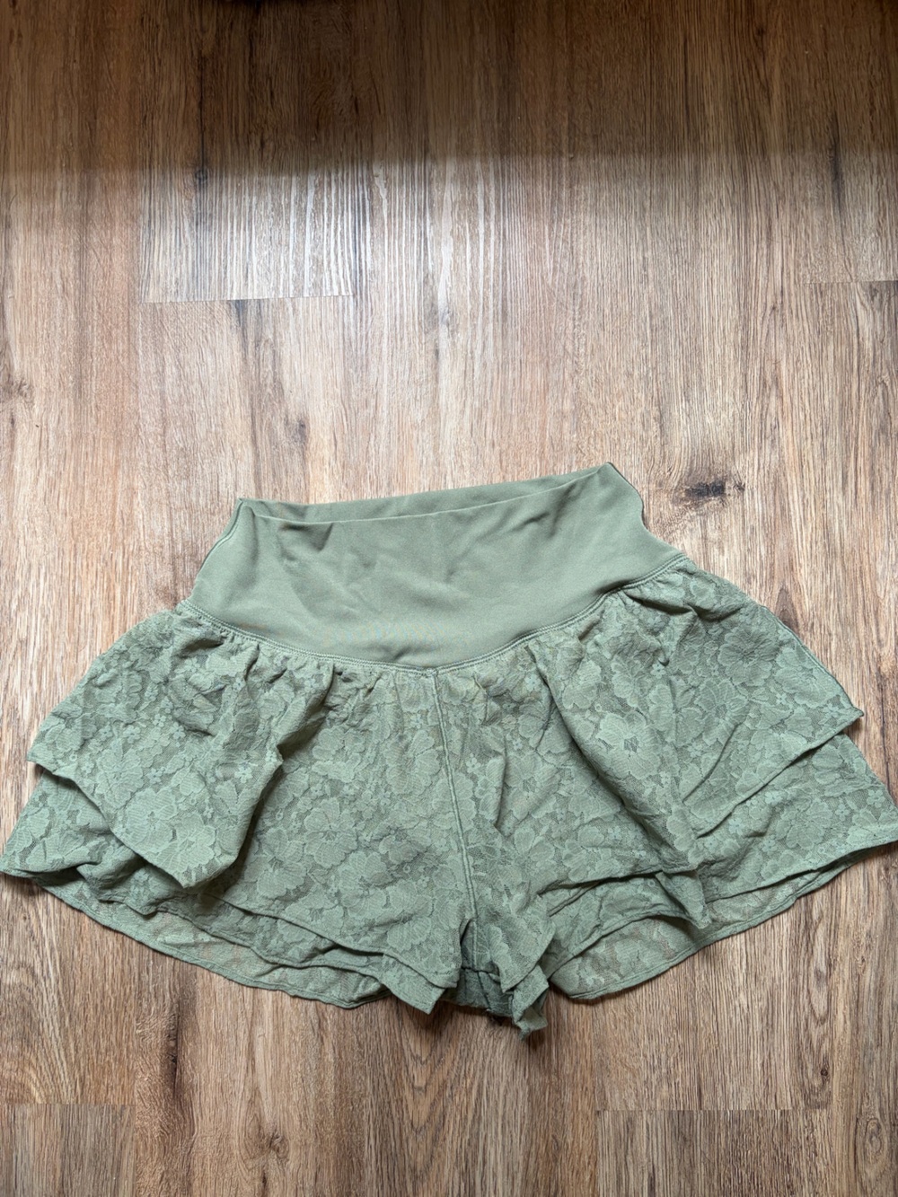 Offline by Aerie Olive Green Lace Ruffle Flowy Shorts w/ built in spandex - Picture 1 of 5